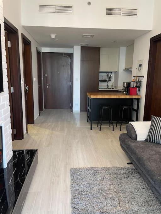 Appartement New Luxury Modern Canal View. à Dubaï Extérieur photo