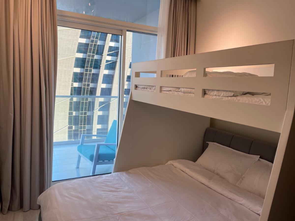 Appartement New Luxury Modern Canal View. à Dubaï Extérieur photo